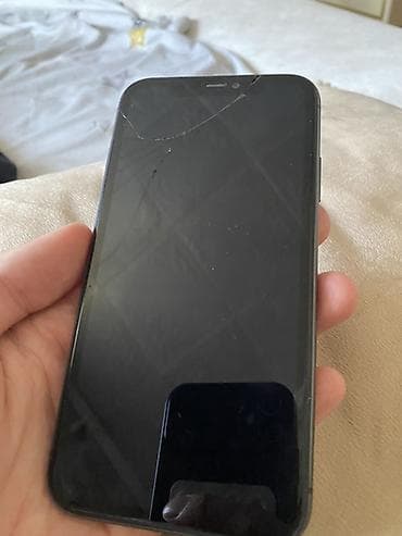 IPhone 11, Б/у, 128 ГБ, Черный, Чехол, 68 % at lalafo.kg IPhone 11, Б/у, 128 ГБ, Черный, Чехол, 68 %
