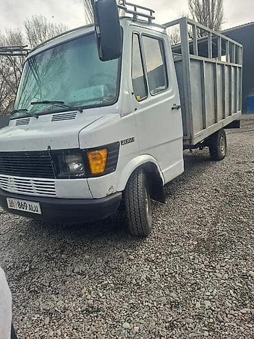 Жүк ташуучу унаа, Mercedes-Benz, Стандарт, 3 т, Колдонулган lalafo.kg да Жүк ташуучу унаа, Mercedes-Benz, Стандарт, 3 т, Колдонулган