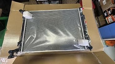 Радиатор охлаждения двигателя (алюминиевый сердечник, пластиковые at lalafo.kg Радиатор охлаждения двигателя (алюминиевый сердечник, пластиковые