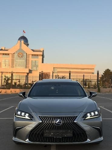 Lexus ES: 2021 г., 2.5 л, Автомат, Гибрид, Седан at lalafo.kg Lexus ES: 2021 г., 2.5 л, Автомат, Гибрид, Седан
