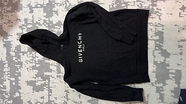 Толстовка с капюшоном Givenchy Paris, черная. Худи Цена реально 10к - at lalafo.kg Толстовка с капюшоном Givenchy Paris, черная. Худи Цена реально 10к -