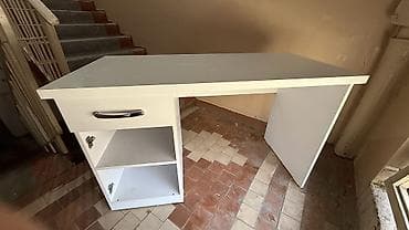 Продаю письменный стол. Длина 120 ширина 60 высота стандарт. Нет at lalafo.kg Продаю письменный стол. Длина 120 ширина 60 высота стандарт. Нет