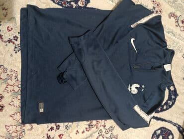 Мужская толстовка, Стандарт, Nike, Б/у, цвет - Серый at lalafo.kg Мужская толстовка, Стандарт, Nike, Б/у, цвет - Серый