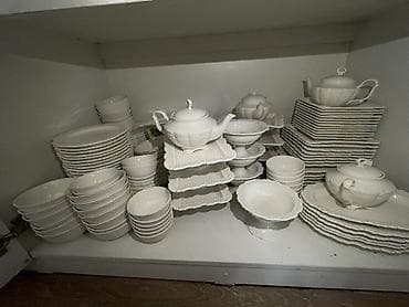 Большой сервиз из белого керамика с рельефным декором Состав at lalafo.kg Большой сервиз из белого керамика с рельефным декором Состав