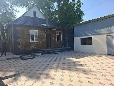 Продаю Дом район рынка БАЯТ от трассы 200метров.Кирпичный 80м2 Со lalafo.kg да Продаю Дом район рынка БАЯТ от трассы 200метров.Кирпичный 80м2 Со