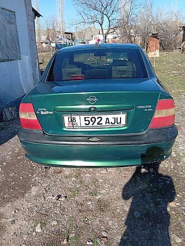 Opel Vectra: 1996 г., 1.8 л, Механика, Бензин, Хэтчбэк at lalafo.kg — 2 Opel Vectra: 1996 г., 1.8 л, Механика, Бензин, Хэтчбэк — 2