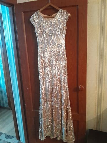 Продаю платье б/у 44 размер покупалось для нового года одевалось один at lalafo.kg Продаю платье б/у 44 размер покупалось для нового года одевалось один