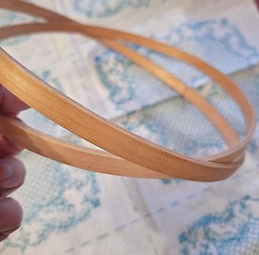 ПЯЛЬЦЫ, КАНВА для вышивки: D 22 см (дерево) 1000 сом D 14 см ( at lalafo.kg ПЯЛЬЦЫ, КАНВА для вышивки: D 22 см (дерево) 1000 сом D 14 см (