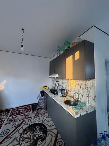 30 м², 2 комнаты, Утепленный, Забор, огорожен at lalafo.kg 30 м², 2 комнаты, Утепленный, Забор, огорожен