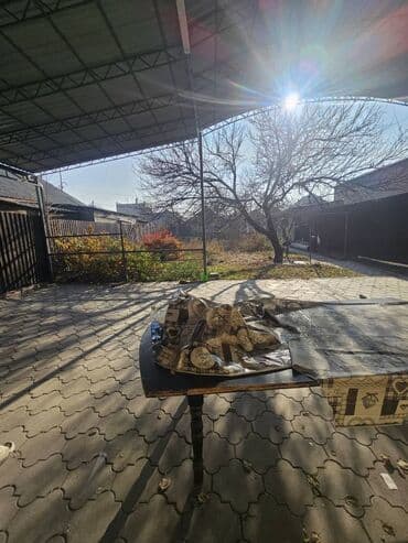 Полдома, 100 м², 5 комнат, Собственник, Косметический ремонт at lalafo.kg Полдома, 100 м², 5 комнат, Собственник, Косметический ремонт