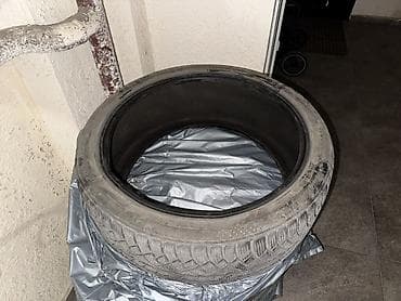 Зимняя шина 225/40 R19 - Размер: 225/40 R19 (указан на боковине) - at lalafo.kg Зимняя шина 225/40 R19 - Размер: 225/40 R19 (указан на боковине) -