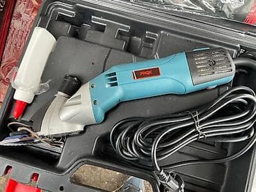 Машинка для стрижки волос at lalafo.kg Машинка для стрижки волос