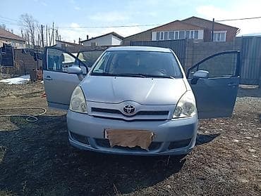 Toyota Corolla Verso: 2005 г., 1.8 л, Робот, Бензин, Минивэн at lalafo.kg Toyota Corolla Verso: 2005 г., 1.8 л, Робот, Бензин, Минивэн