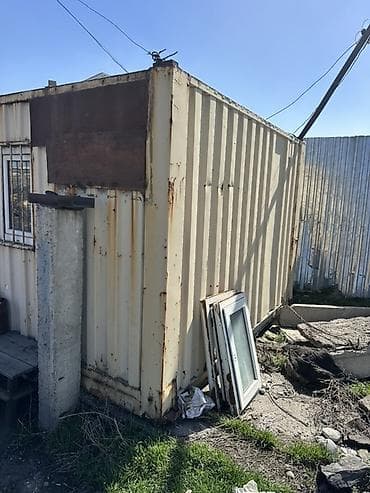 Бытовка/контейнер для размещения на строительной площадке или даче. - at lalafo.kg Бытовка/контейнер для размещения на строительной площадке или даче. -