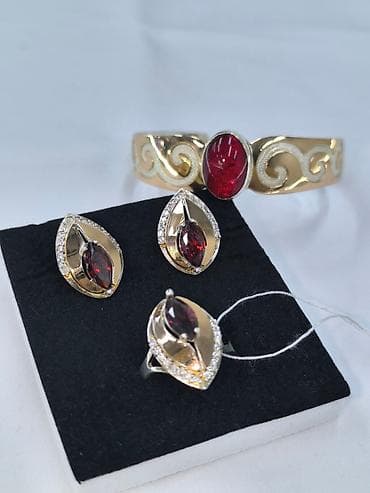 Зер буюмдар топтому, Үлгүсү 925, Аялдарга, Жаңы lalafo.kg да Зер буюмдар топтому, Үлгүсү 925, Аялдарга, Жаңы