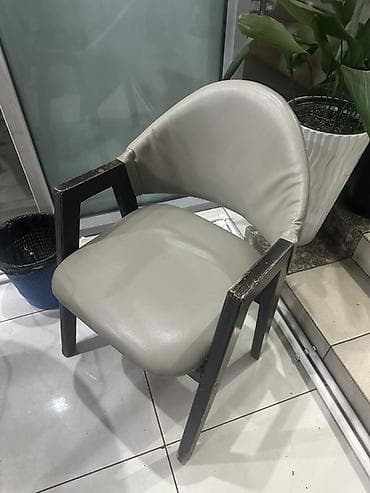 Стол и стул для кафе at lalafo.kg Стол и стул для кафе