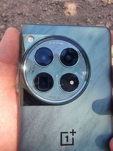 OnePlus 12, Б/у, 512 ГБ, цвет - Зеленый, 2 SIM at lalafo.kg OnePlus 12, Б/у, 512 ГБ, цвет - Зеленый, 2 SIM