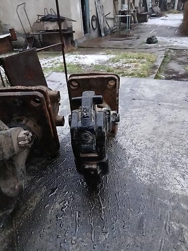 Фаркоп Для грузовых авто Howo, Б/у, Самовывоз at lalafo.kg Фаркоп Для грузовых авто Howo, Б/у, Самовывоз