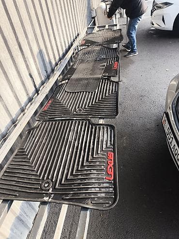 Чехлы цвет - Черный, Lexus at lalafo.kg Чехлы цвет - Черный, Lexus