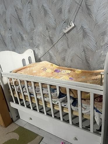 Манеж-кровать, Б/у, С комодом, Дерево at lalafo.kg Манеж-кровать, Б/у, С комодом, Дерево