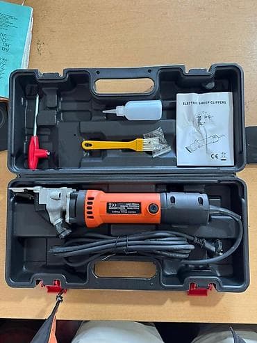 Электрическая машинка для стрижки овец ST010 в кейсе. Характеристики at lalafo.kg Электрическая машинка для стрижки овец ST010 в кейсе. Характеристики