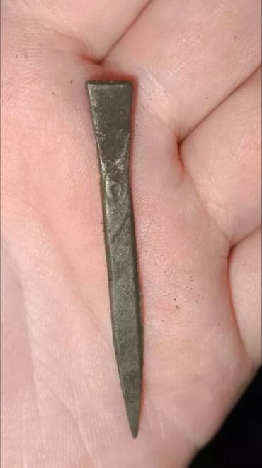 Срочно ! Продаются гвозди для подковывания лошадей ! Гвозди Советские at lalafo.kg Срочно ! Продаются гвозди для подковывания лошадей ! Гвозди Советские