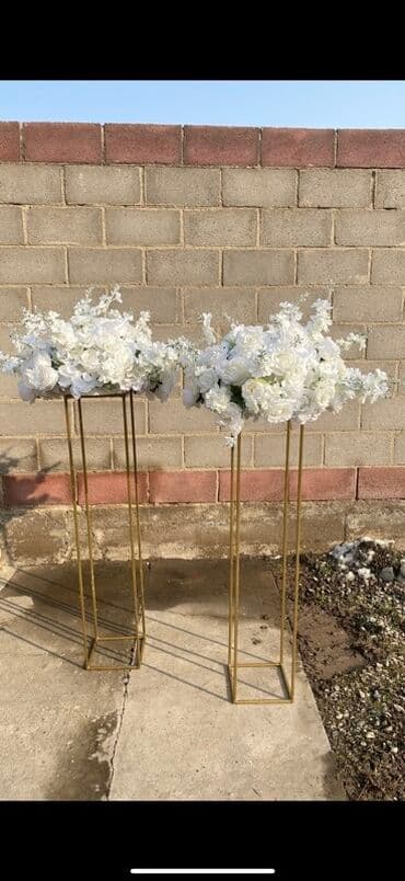 10штук . Продаю стойки с цветами Элегантные металлические подставки at lalafo.kg 10штук . Продаю стойки с цветами Элегантные металлические подставки