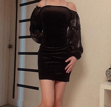 Бархатное платье мини с открытыми плечами и пышными рукавами размер at lalafo.kg Бархатное платье мини с открытыми плечами и пышными рукавами размер