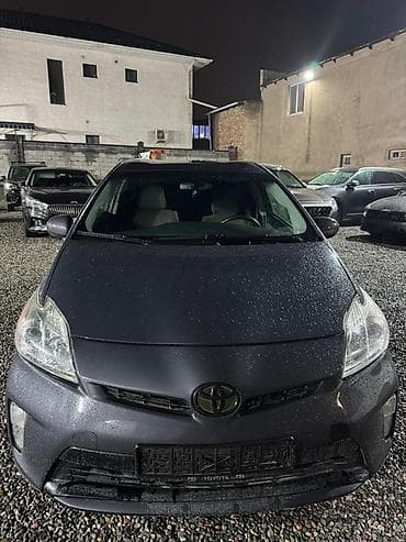 Toyota Prius: 2012 г., 1.8 л, Автомат, Гибрид, Хэтчбэк at lalafo.kg Toyota Prius: 2012 г., 1.8 л, Автомат, Гибрид, Хэтчбэк