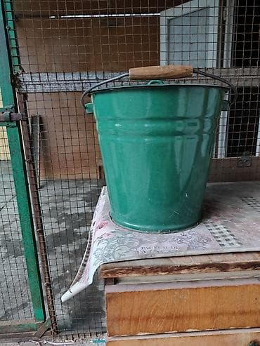 Продаю эмалированное ведро с крышкой - Материал: сталь с at lalafo.kg Продаю эмалированное ведро с крышкой - Материал: сталь с