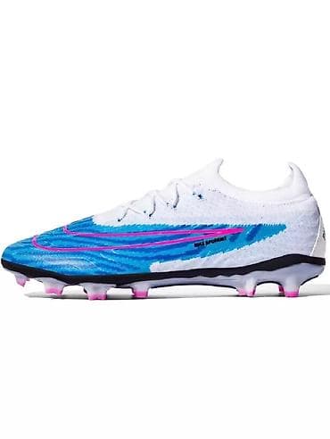 Футбольный оригинальный бутсы шипованные на шнурках MG размер 41 Цена at lalafo.kg Футбольный оригинальный бутсы шипованные на шнурках MG размер 41 Цена