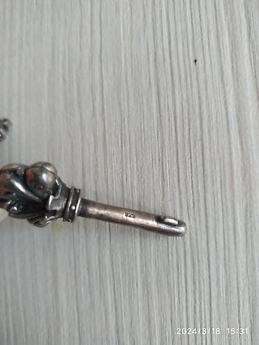 Серебро 925 пр. Кулон ключдлина 4 см.Литый не пустой 10 грамм at lalafo.kg Серебро 925 пр. Кулон ключдлина 4 см.Литый не пустой 10 грамм