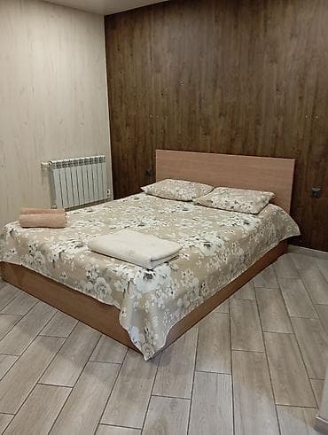 Уютный номер/комната для краткосрочного размещения. - Просторная at lalafo.kg Уютный номер/комната для краткосрочного размещения. - Просторная