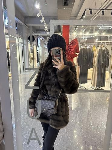 Покупала сама за 6000 носила только 3 раза, Ремешок в комплекте! at lalafo.kg Покупала сама за 6000 носила только 3 раза, Ремешок в комплекте!