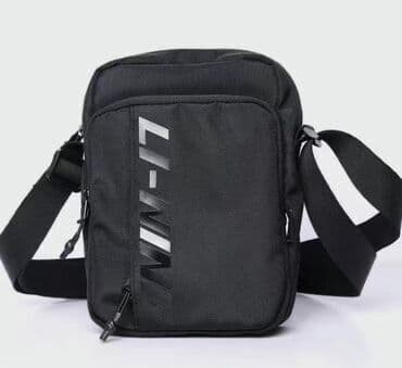 Компактная мужская/унисекс сумка через плечо LI-NING. - Формат at lalafo.kg Компактная мужская/унисекс сумка через плечо LI-NING. - Формат