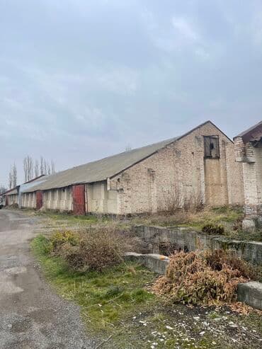Сдаем только под хранение товара или вещей ! Сдаём в аренду два at lalafo.kg Сдаем только под хранение товара или вещей ! Сдаём в аренду два