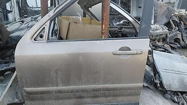 Дверь Передняя левая Honda, Б/у, Оригинал at lalafo.kg Дверь Передняя левая Honda, Б/у, Оригинал