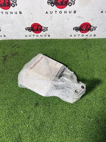 Радиатор печки Mercedes-Benz CLS550 W219 M273E55 2007 (б/у) at lalafo.kg Радиатор печки Mercedes-Benz CLS550 W219 M273E55 2007 (б/у)