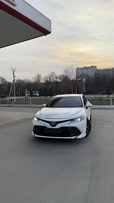 Toyota Camry: 2018 г., Седан at lalafo.kg — 4 Toyota Camry: 2018 г., Седан — 4