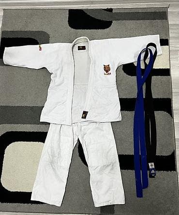 Комплект, цвет - Белый at lalafo.kg Комплект, цвет - Белый