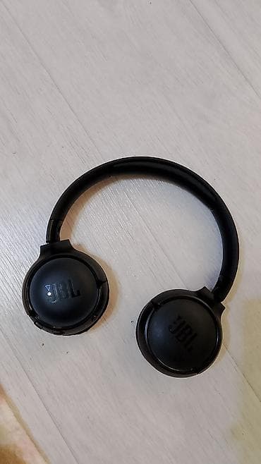 Накладные, JBL, Б/у, Беспроводные (Bluetooth), Классические at lalafo.kg Накладные, JBL, Б/у, Беспроводные (Bluetooth), Классические