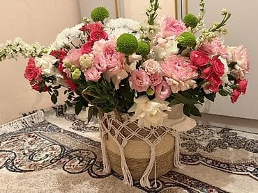 Бонбоньерки: Авторская цветочная композиция в плетёной корзине - Пышная композиция at lalafo.kg — 4 Бонбоньерки: Авторская цветочная композиция в плетёной корзине - Пышная композиция — 4