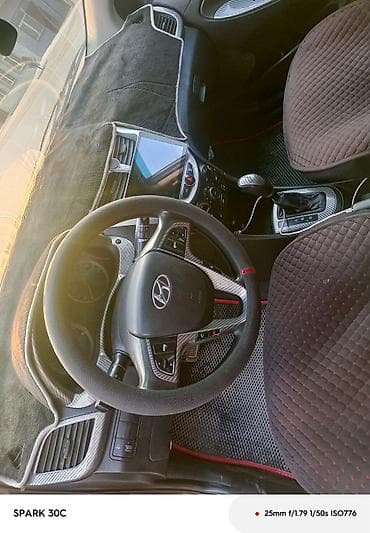 Hyundai Solaris: 2015 г., 1.6 л, Автомат, Бензин, Седан at lalafo.kg Hyundai Solaris: 2015 г., 1.6 л, Автомат, Бензин, Седан