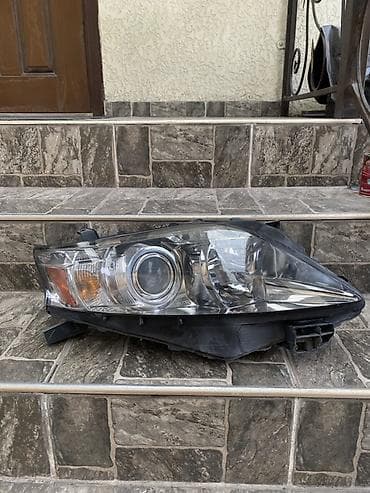 Передняя левая фара Toyota 2009 г., Б/у, Оригинал, Япония at lalafo.kg Передняя левая фара Toyota 2009 г., Б/у, Оригинал, Япония