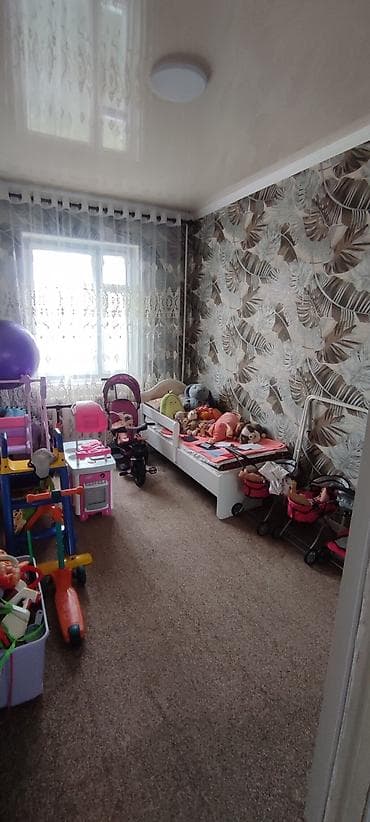 3 комнаты, 70 м², 105 серия, 4 этаж, Косметический ремонт at lalafo.kg — 4 3 комнаты, 70 м², 105 серия, 4 этаж, Косметический ремонт — 4