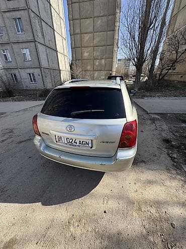 Toyota Avensis: 2003 г., 2 л, Автомат, Бензин, Универсал at lalafo.kg Toyota Avensis: 2003 г., 2 л, Автомат, Бензин, Универсал