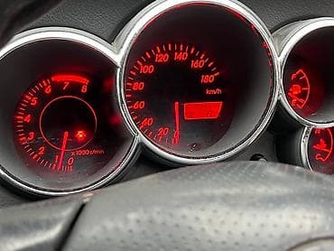 Toyota Voltz: 2002 г., 1.8 л, Автомат, Бензин, Универсал at lalafo.kg — 5 Toyota Voltz: 2002 г., 1.8 л, Автомат, Бензин, Универсал — 5