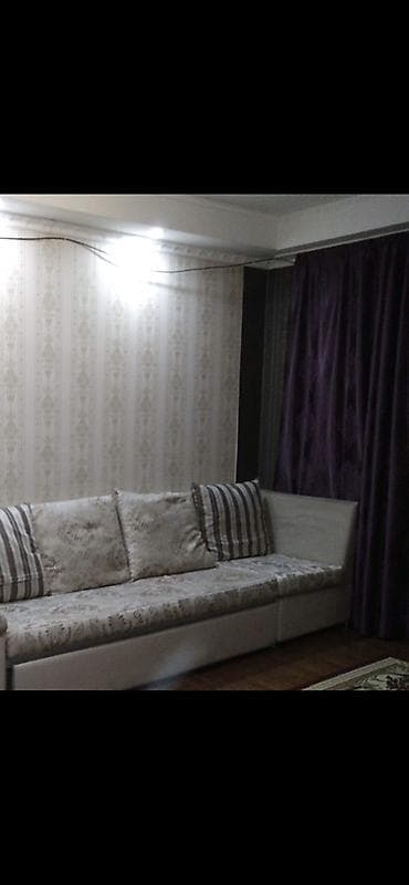 Прямой диван at lalafo.kg Прямой диван