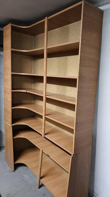 Торговый стеллаж/витрина из ЛДСП цвета «бук». - Конструкция at lalafo.kg Торговый стеллаж/витрина из ЛДСП цвета «бук». - Конструкция