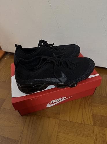 Nike 43 размер (размер в размер ) 1700 с Размер не подошел Самовывоз at lalafo.kg Nike 43 размер (размер в размер ) 1700 с Размер не подошел Самовывоз